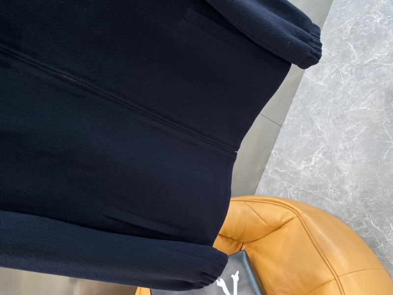 L0r0 P1ana outwear